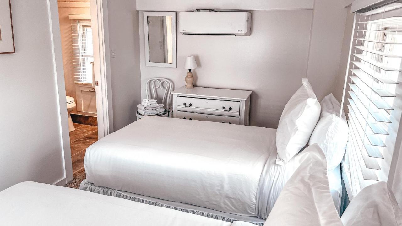 Capricorn Beach House Oak Bluffs Extérieur photo