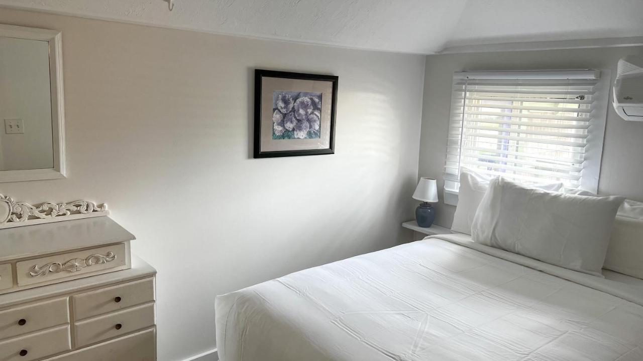Capricorn Beach House Oak Bluffs Extérieur photo