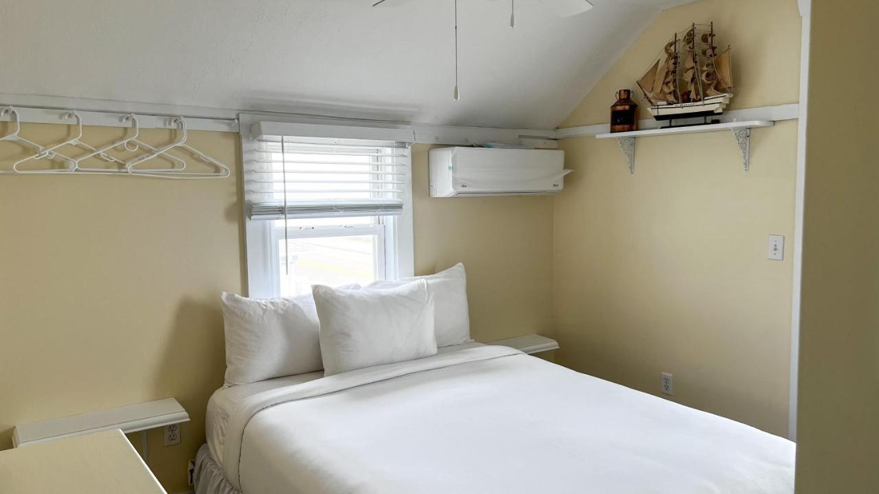 Capricorn Beach House Oak Bluffs Extérieur photo
