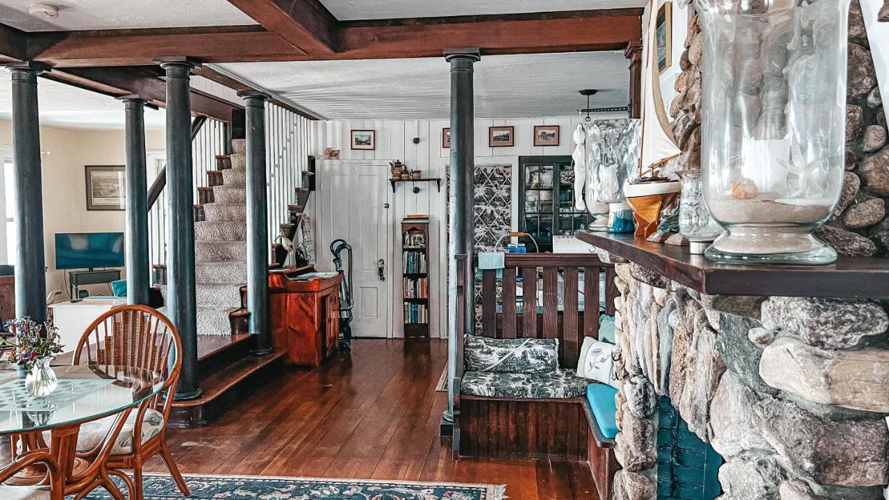 Capricorn Beach House Oak Bluffs Extérieur photo