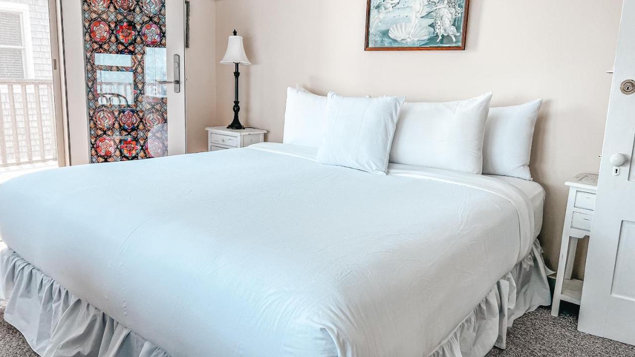 Capricorn Beach House Oak Bluffs Extérieur photo